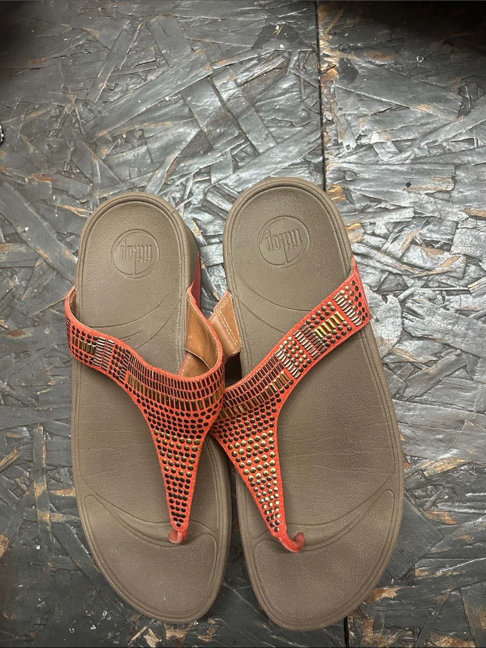 Fitflop Women's Brown Footbed Sandal with Coral Beaded T-Strap